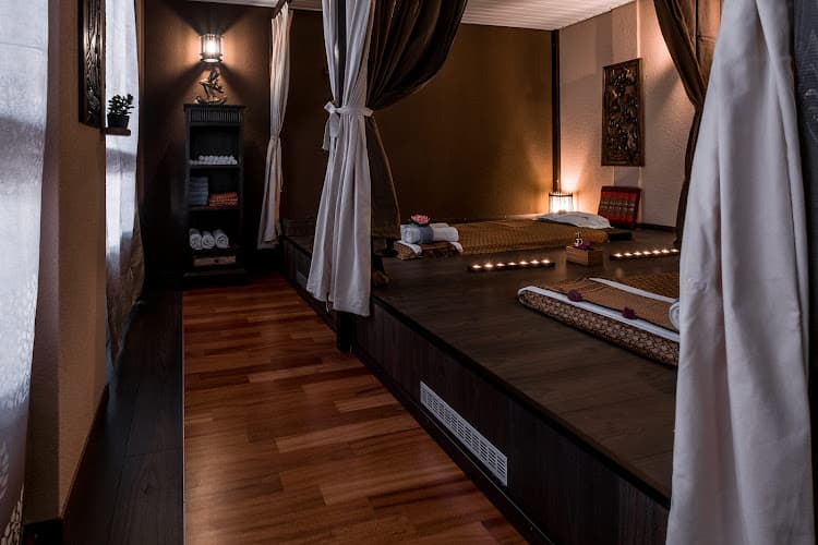 Fribourg frisabai thai massage photo