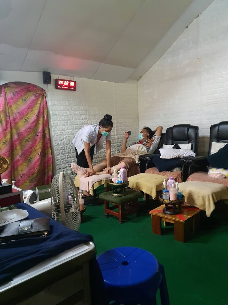Fueng Fah Khun Le Massage Surat Thani photo