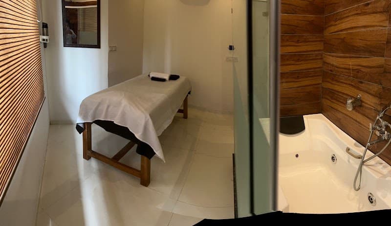 Full Body Massage Ahmedabad photo