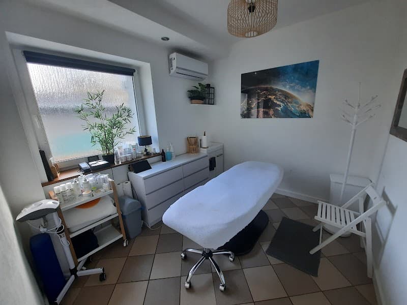 Gabinet Masażu LOMI - Grażyna Czernuszka Żary photo