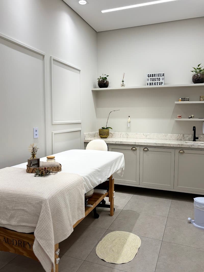 Gabriela Toigo Makeup Dois Vizinhos photo