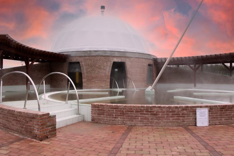 Gabriella Gyogy-es Strandfurdo Lakitelek photo