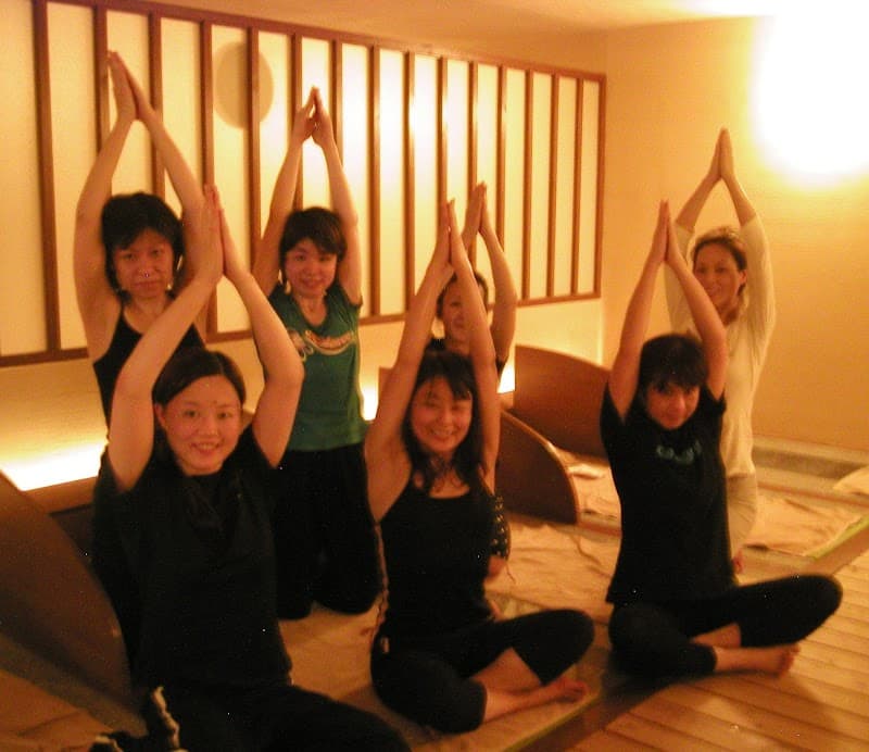 Ganbanyoku, Yoga, Morino Oukoku Tennoji Ward, Osaka photo