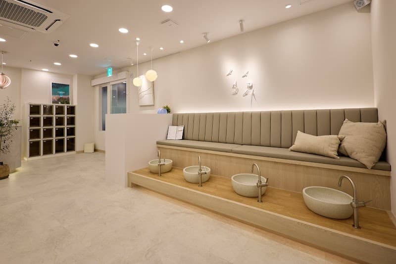 Gangnam Station Massage - The Hanoi Foot & Body: Gangnam Stn. Sinnonhyeon Stn. Foreigner-friendly Shop Seoul photo