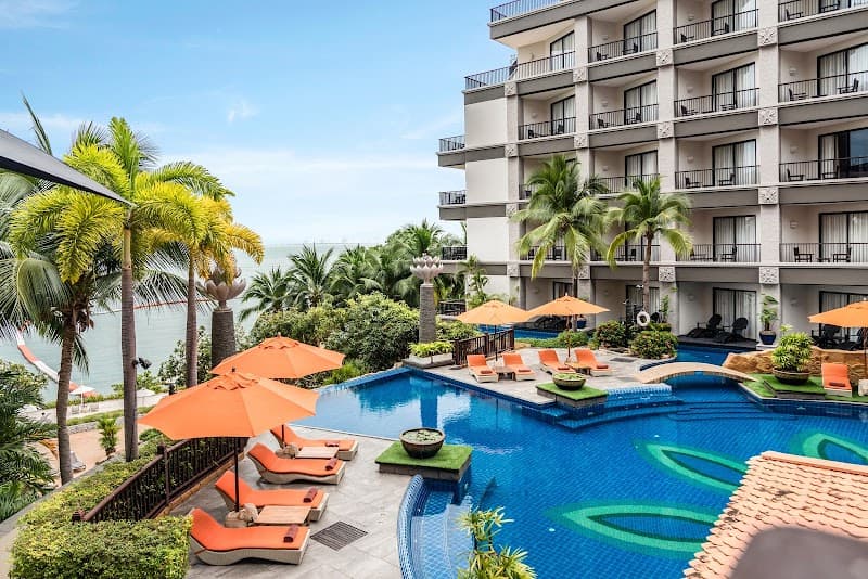 Garden Cliff Resort & Spa Pattaya photo