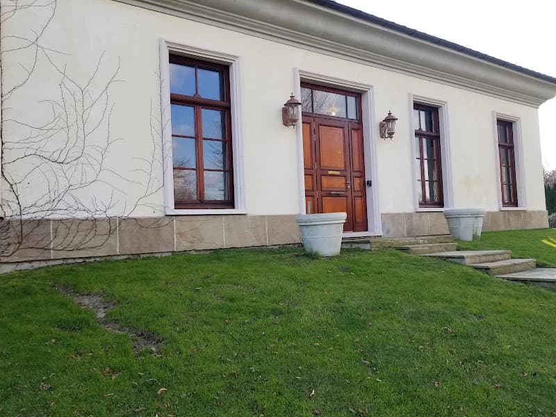 Geomare Wellness Center and Spa Southampton photo