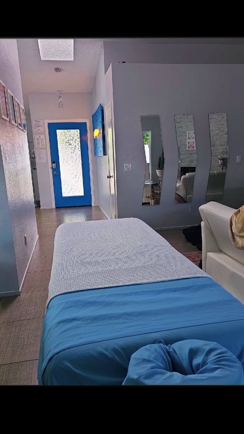 Gigi's Holistic Mobile Massage and Spa Palm Springs photo