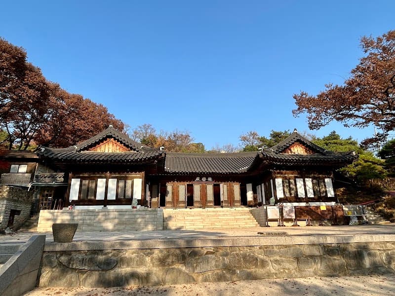 Gildong Temple Seoul photo