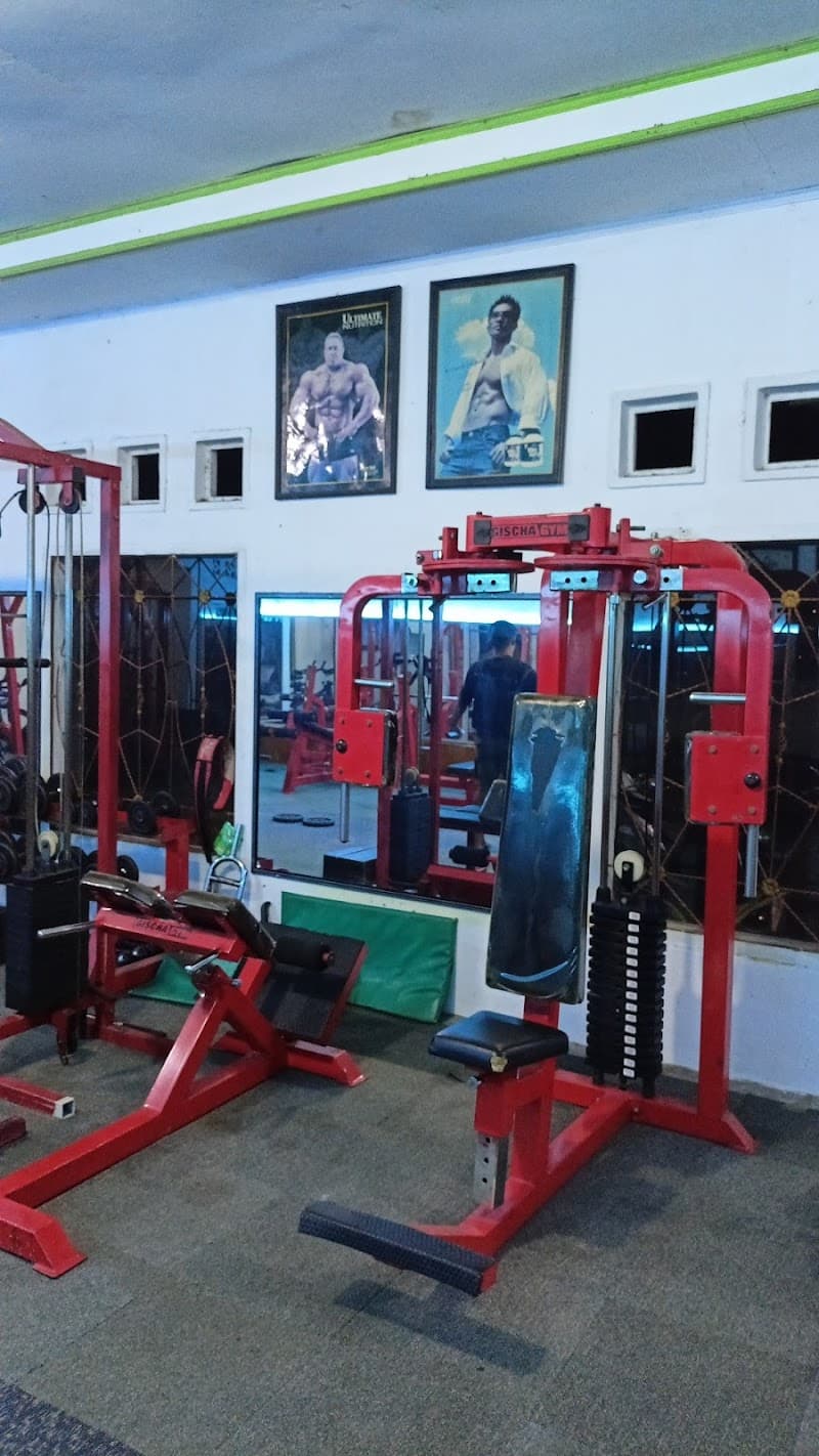 Gischa Sport Club Spa Dan Treatment Payakumbuh photo