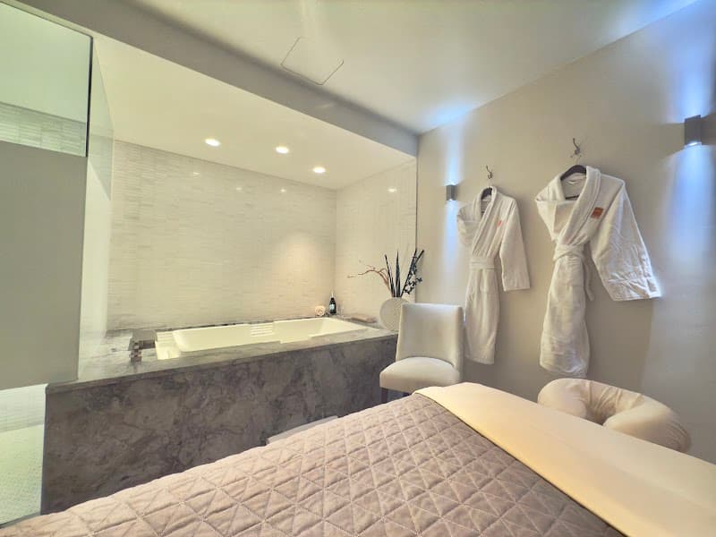 GLO Mind Body Skin Vail photo