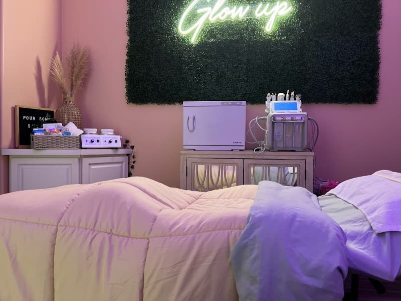 Glow Up Aesthetics Sarasota photo