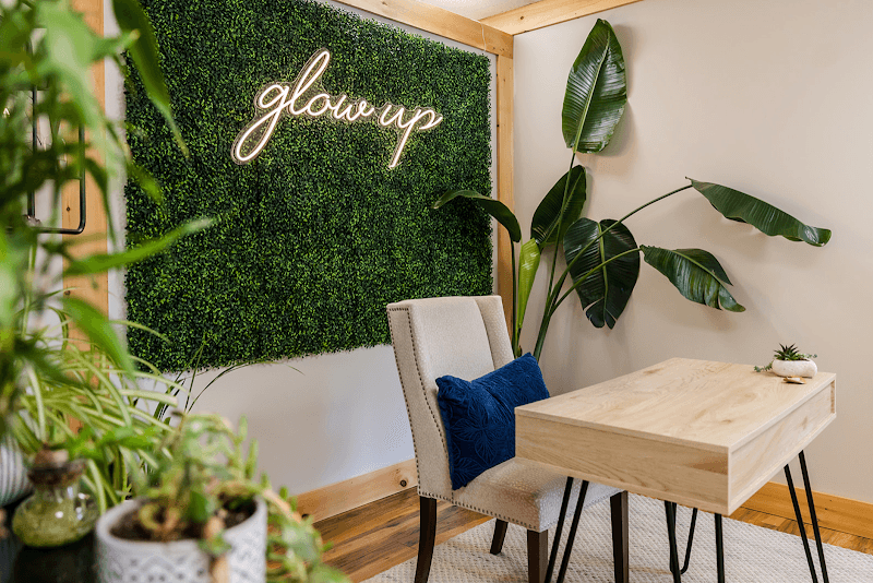 Glow Up Skincare Studio Gray photo