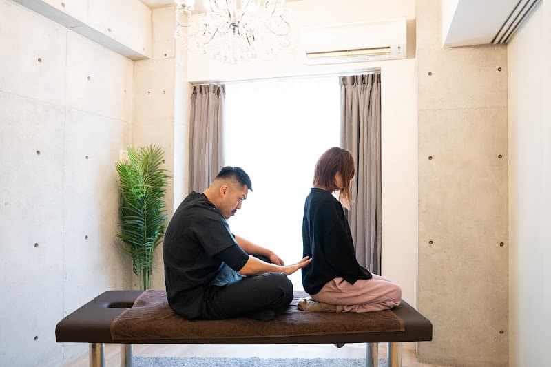 Godhand Okui Seitaiin Hirakata City photo