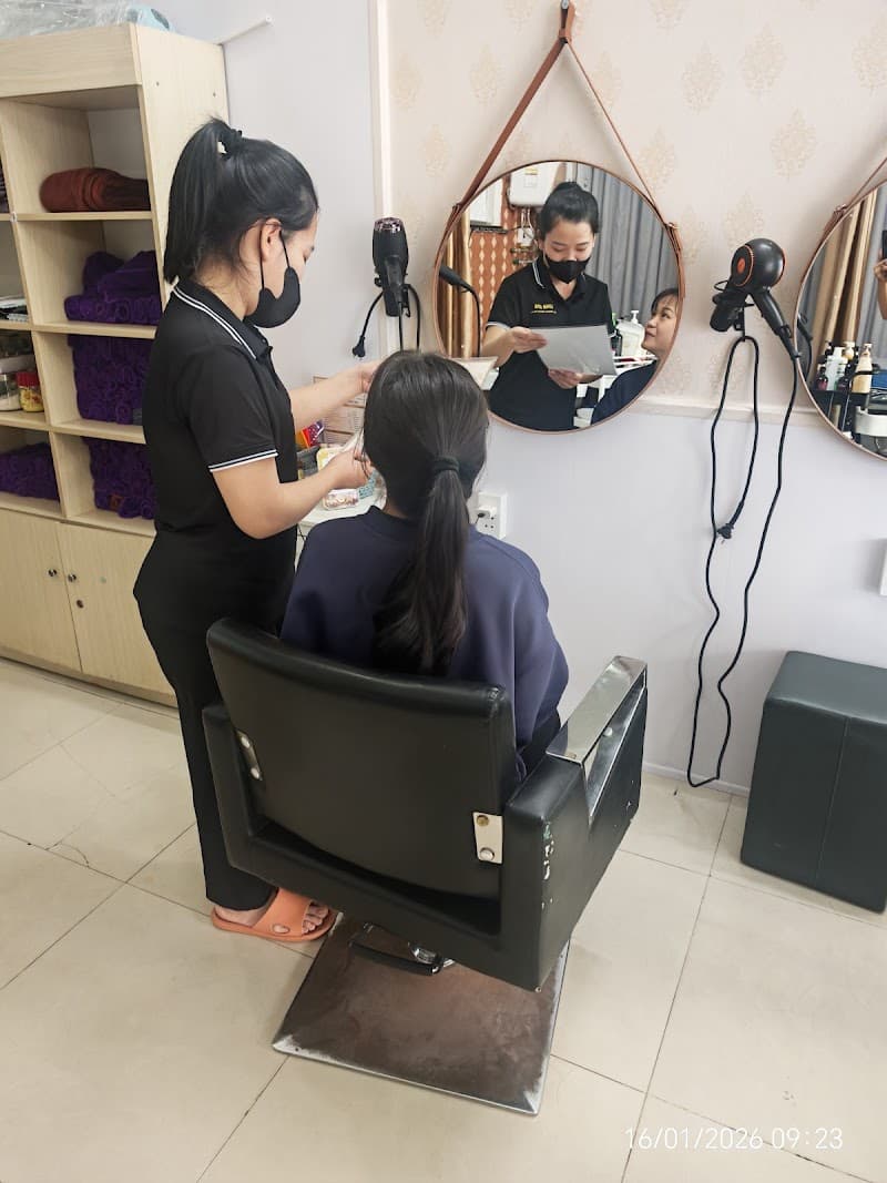 Gội đầu dưỡng sinh ,massge cổ vai gáy Linh Spa Quận Hải Châu photo