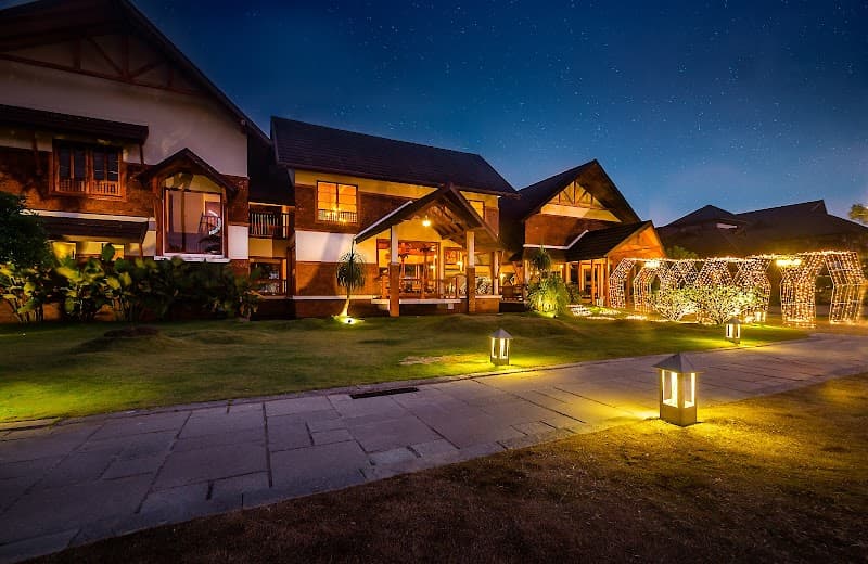 Gokulam Grand Resort and Spa Kumarakom Kerala photo