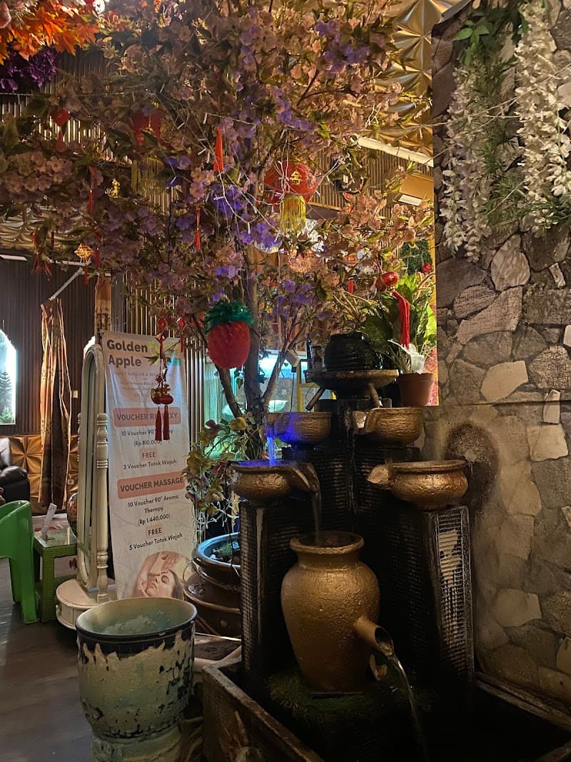 Golden Apple Family Massage and Reflexology Tangerang Kabupaten photo