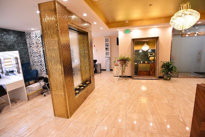Golden Apple Spa New York photo