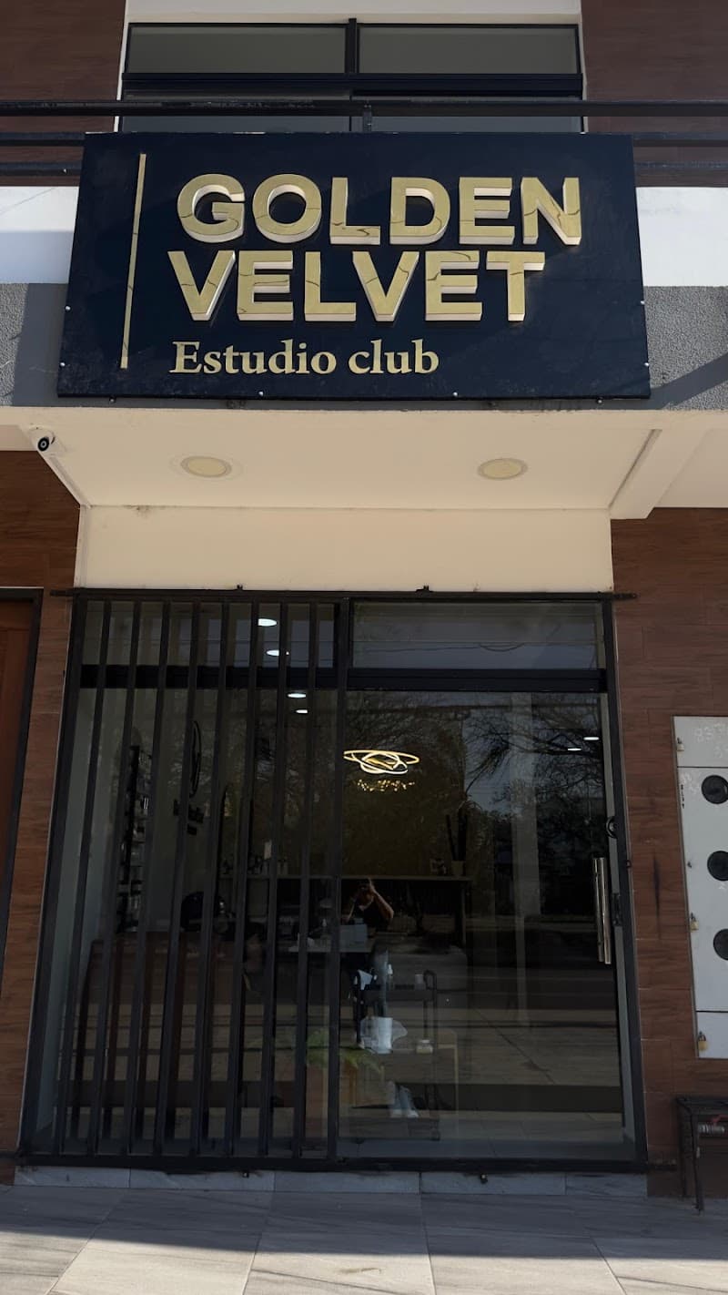 Golden Velvet Santa Cruz de la Sierra photo