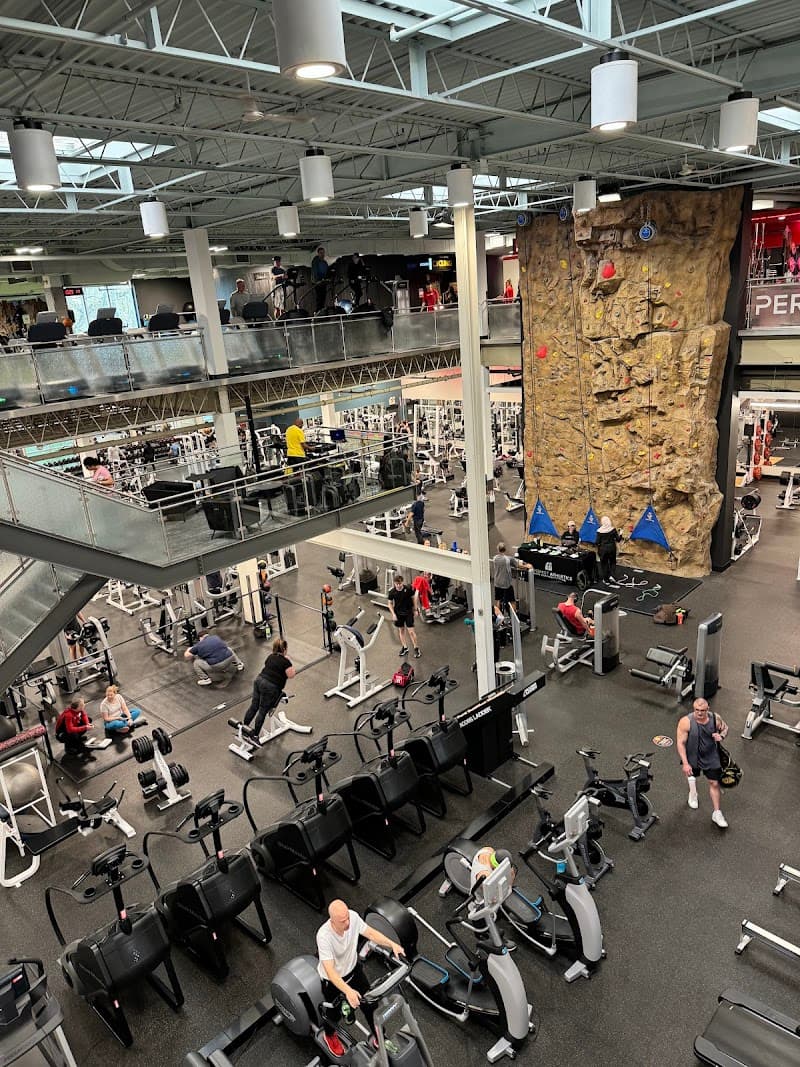 Goodlife Fitness Windsor photo
