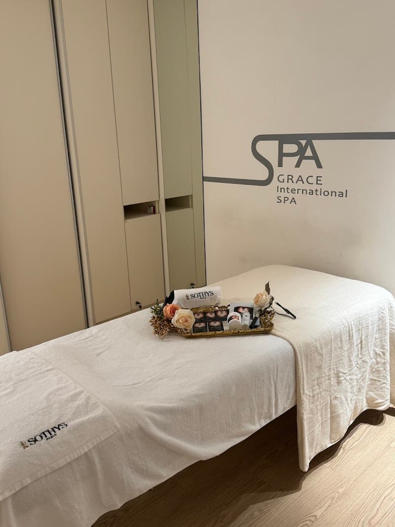 Graceful Beauty Taipei City photo