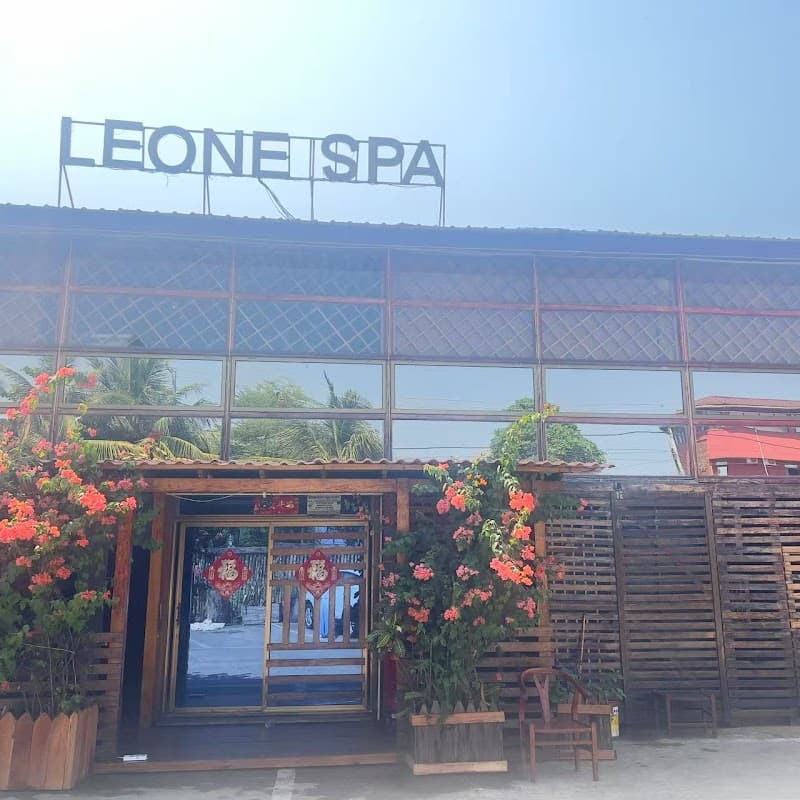 Grand Leone Spa Salon Freetown photo