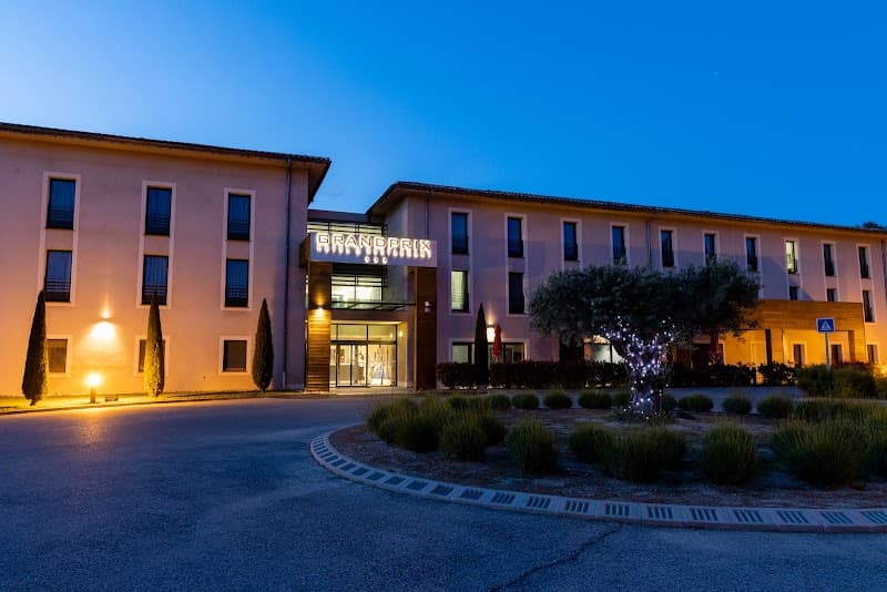 Grand Prix Hôtel & Restaurant Le Castellet photo