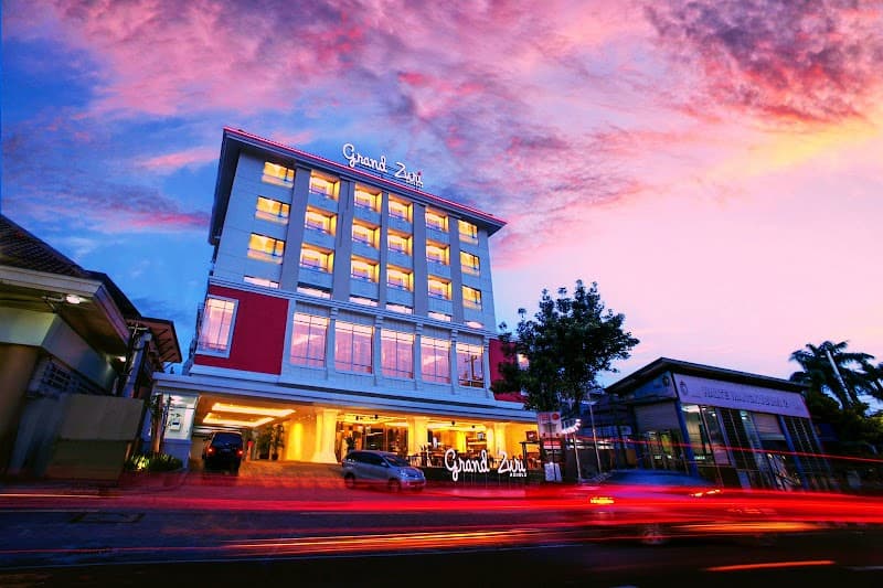 Grand Zuri Malioboro Hotel Yogyakarta photo