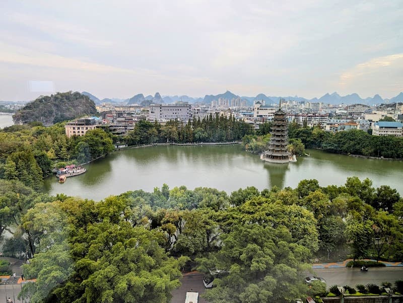 Guilin Lijiang Waterfall Hotel photo