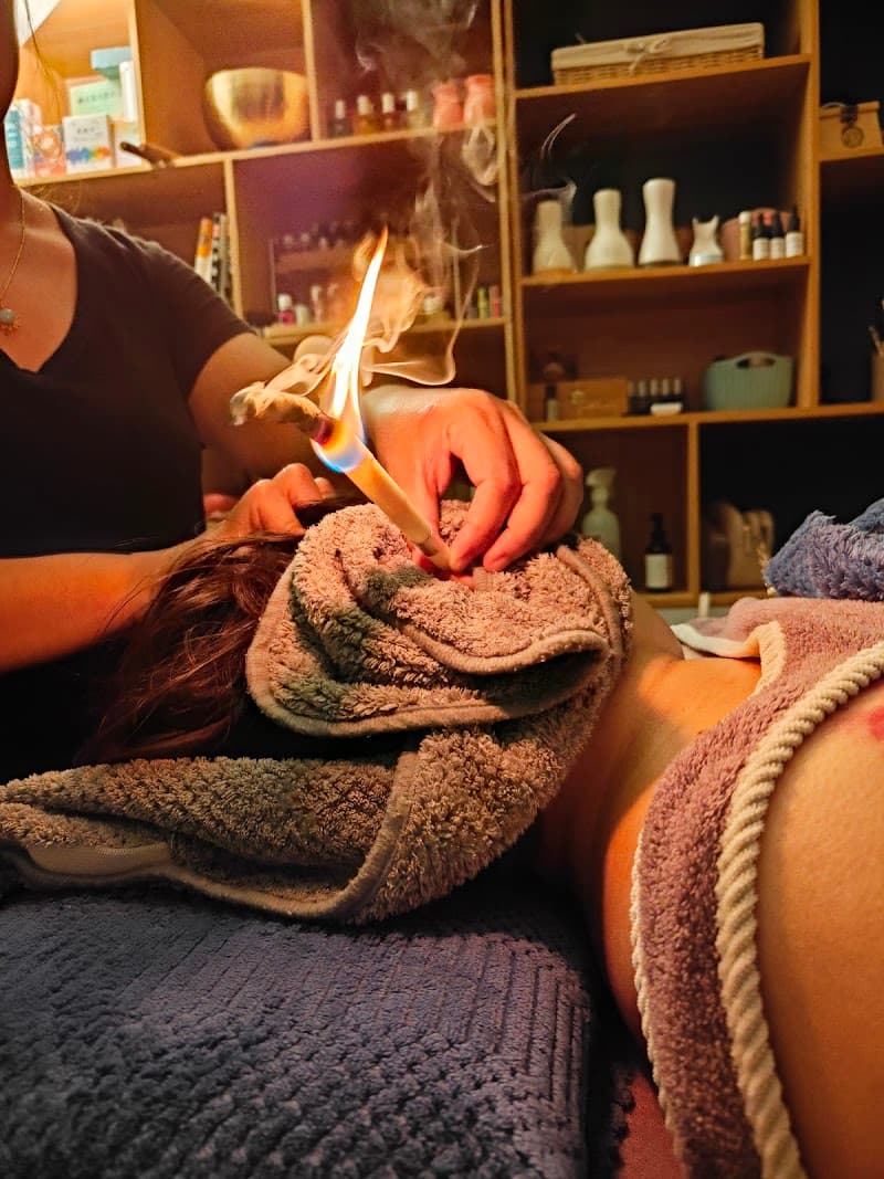 Guiren Ai Ying Spa Workshop / Shoulder & Neck Massage / Full Body Fascia Relaxation / Eastern Mugwort Warm Yang Cupping / Pelvic Adjustment / Recommended Facial Tainan City photo