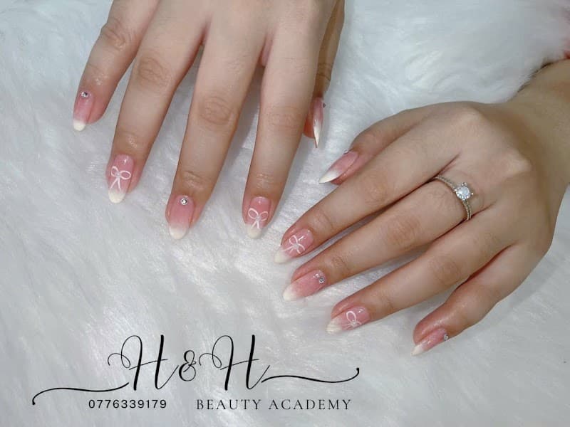 H & H Beauty Academy | ChuyÊN Nail Phun XĂM QuẬN 8 Quận 8 photo