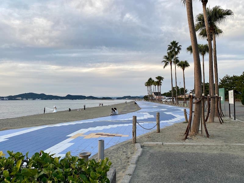Hamanomiya Beach Wakayama City photo