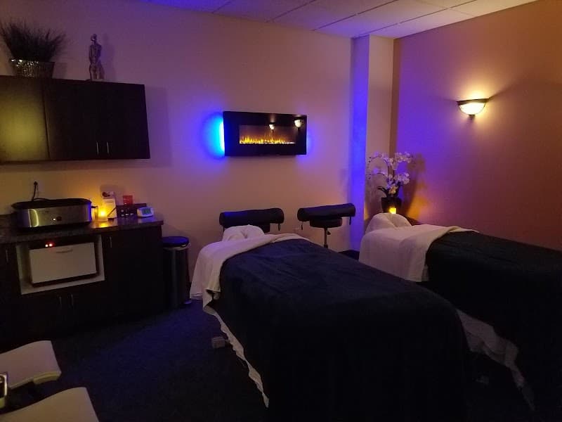 Hand & Stone Massage and Facial Spa - Philadelphia Logan Square photo
