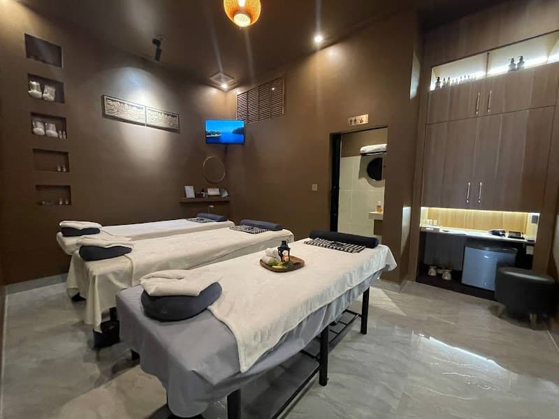Hand & Stone Massage Spa and Salon Phum Mouy photo