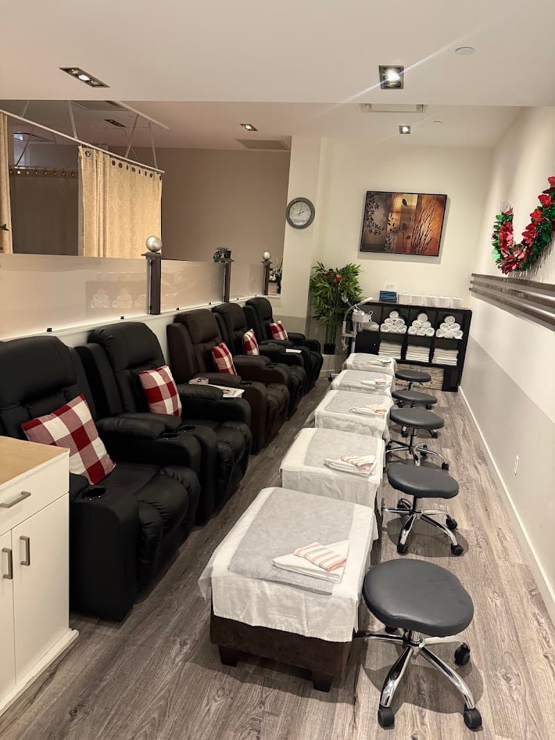 Happy Light Feet Spa Toronto photo