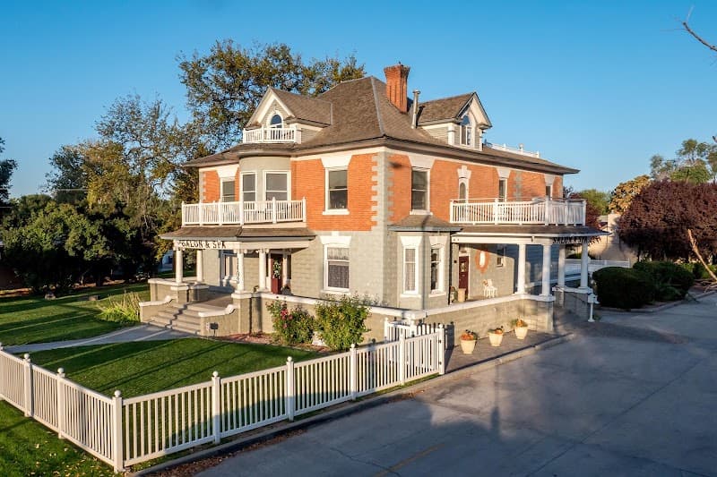 Hasbrouck House Salon and Spa Nampa photo