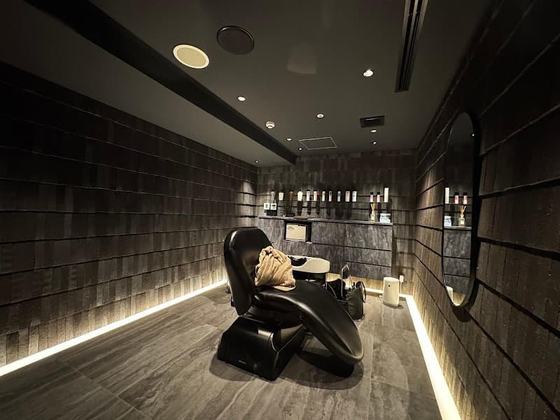 HEAD SPA Kuu Shinsaibashi Branch Osaka photo