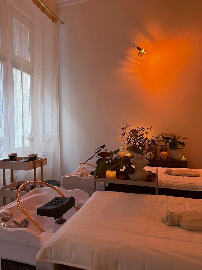 Head Spa Refeel Poznan Poznań photo