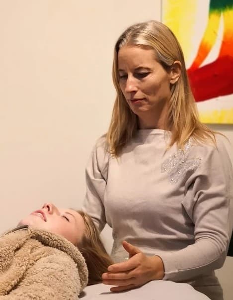 Healing Hands Stege photo