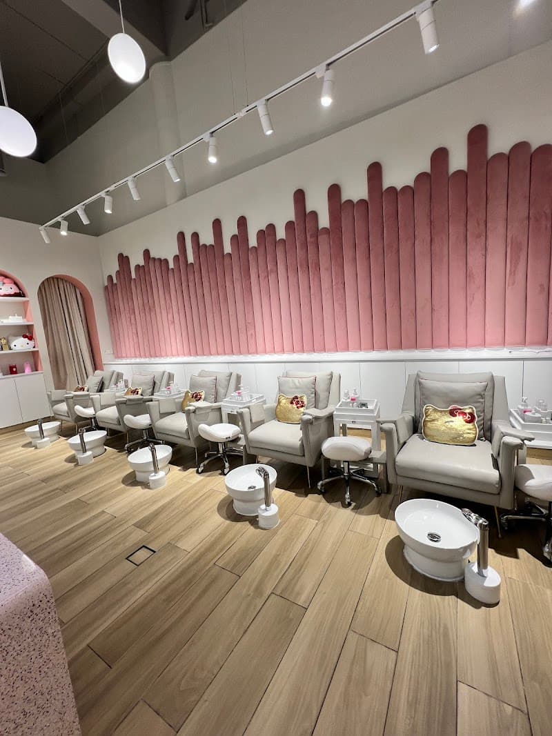 Hello Kitty Beauty Spa Dubai photo