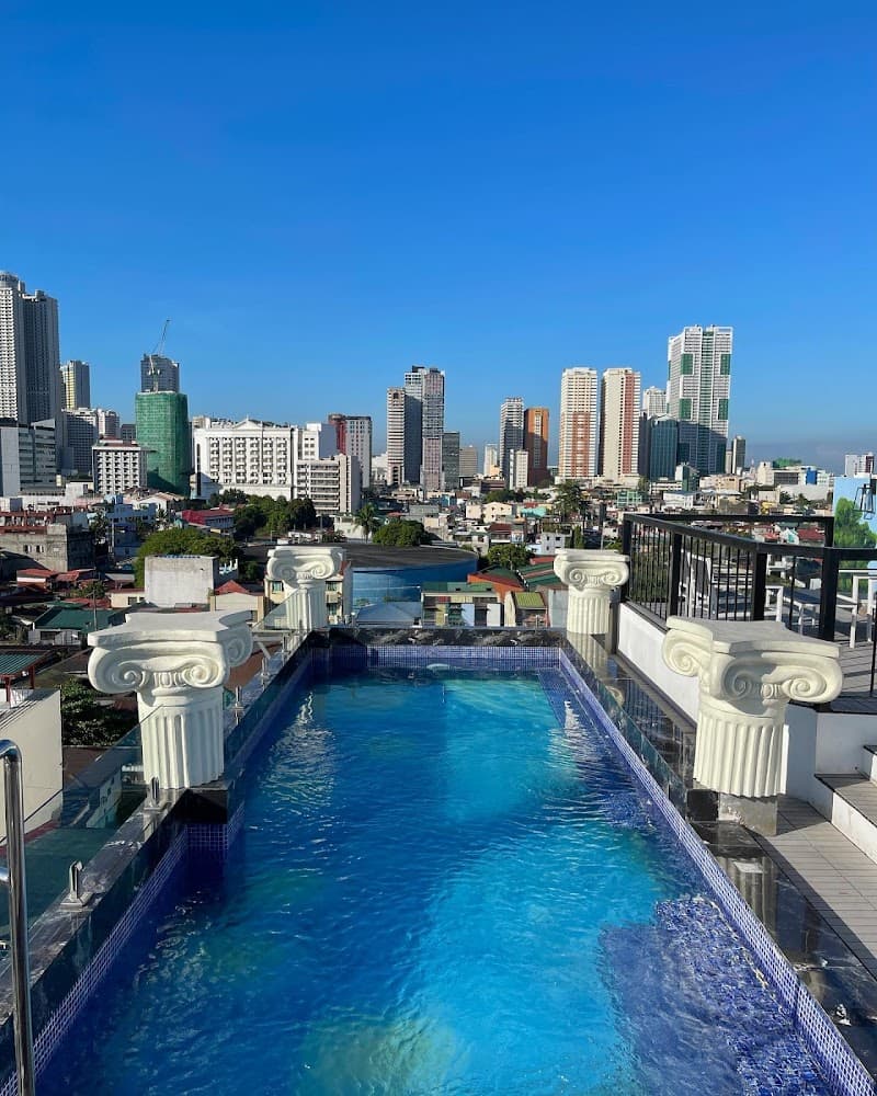Heroes Hotel Manila photo