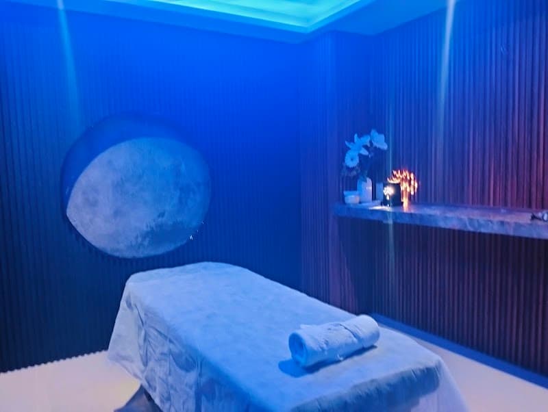 Hi-Tech Heavenly Men's Spa Hyderabad photo