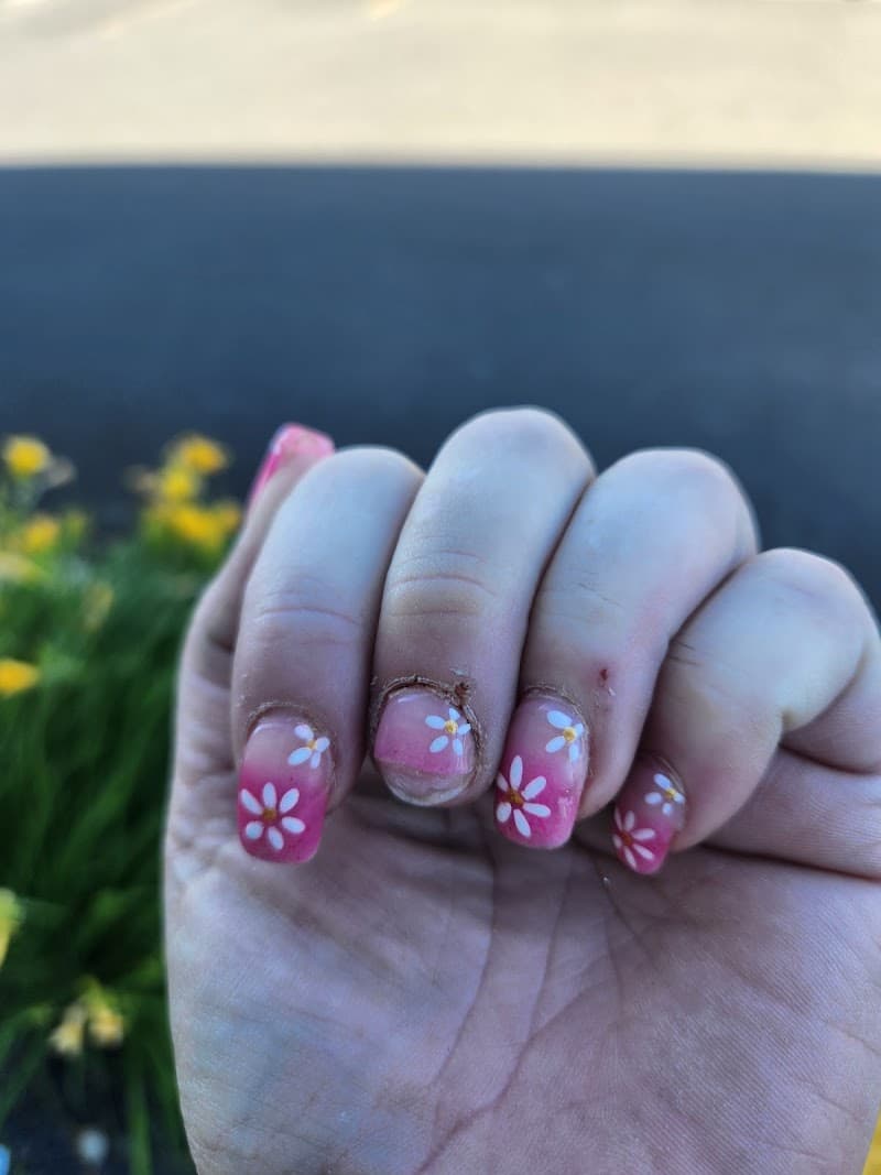 Hi Tek Nail Yakima photo