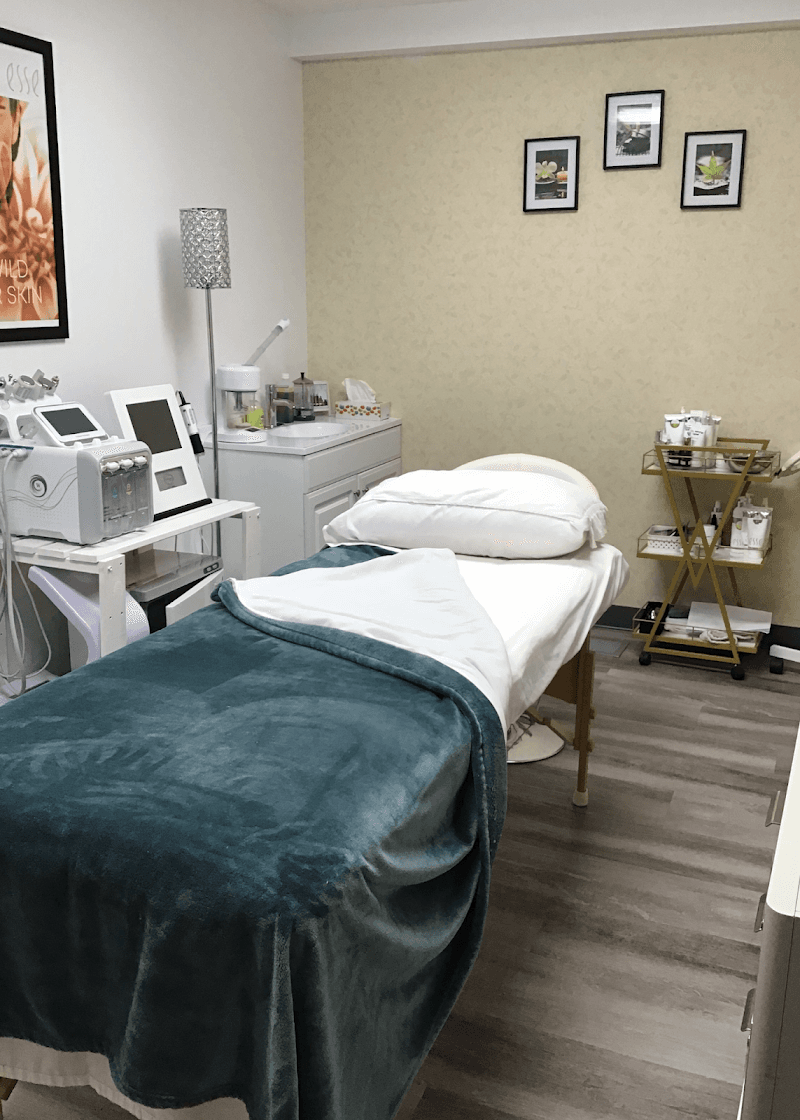 Hidden Gem Day Spa Oyen photo