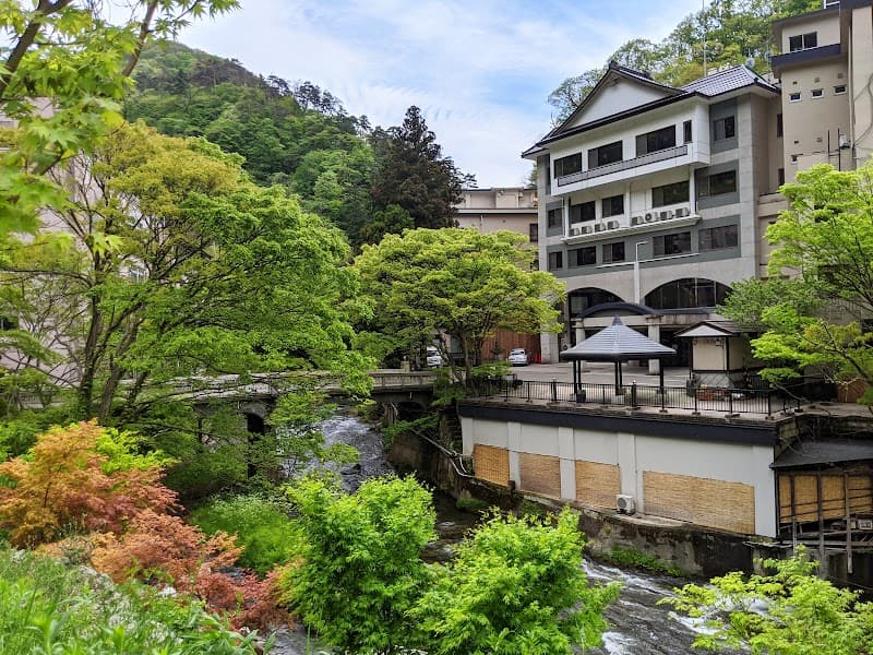 Higashiyama Onsen. Shintaki Aizuwakamatsu photo