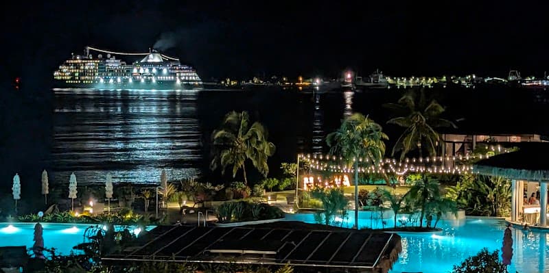 Hilton Hotel Tahiti photo