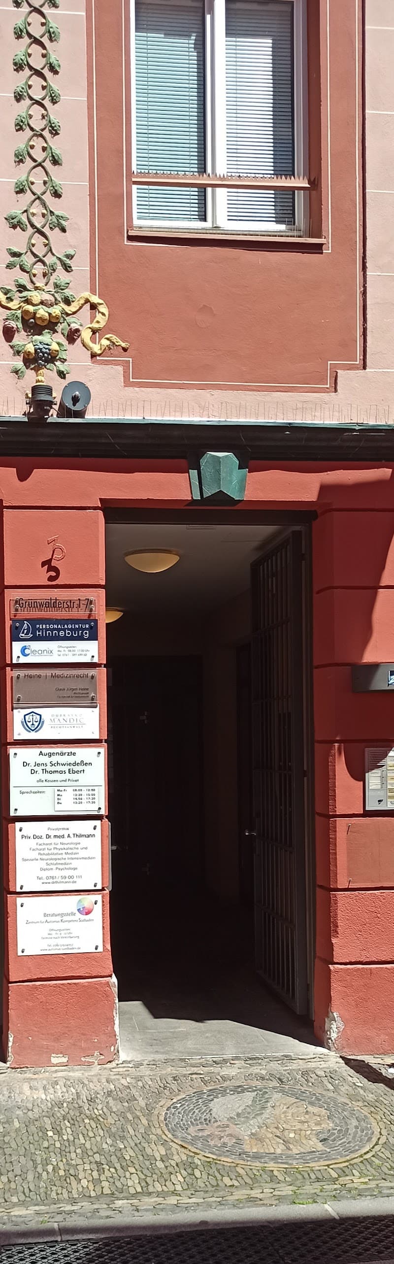 Hinneburg Personalagentur GmbH Freiburg Freiburg im Breisgau photo