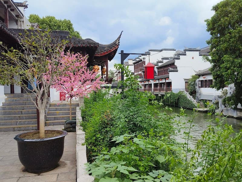 Holiday Inn Aqua City Nanjing photo