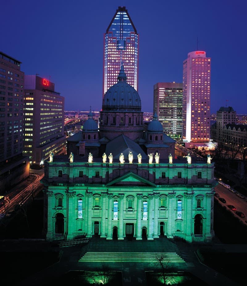 Holiday Inn Montreal Centreville Downtown by IHG photo