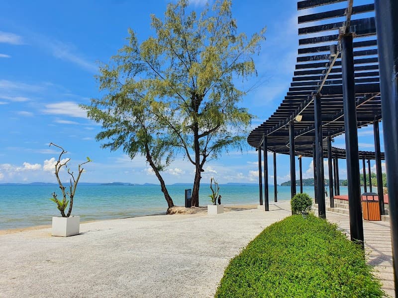 HOLIDAY PALACE, Sihanoukville photo