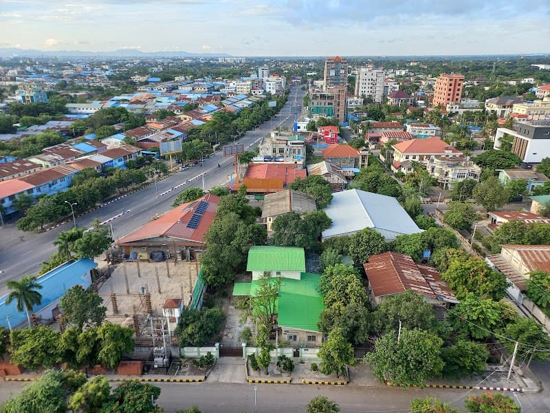 Holiday Pier Hotel Mandalay photo